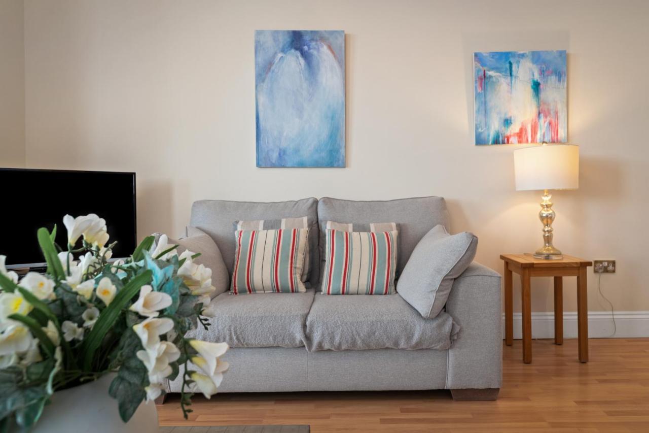 Bryn Y Mor - Tenby Apartment Sea Views Exterior photo