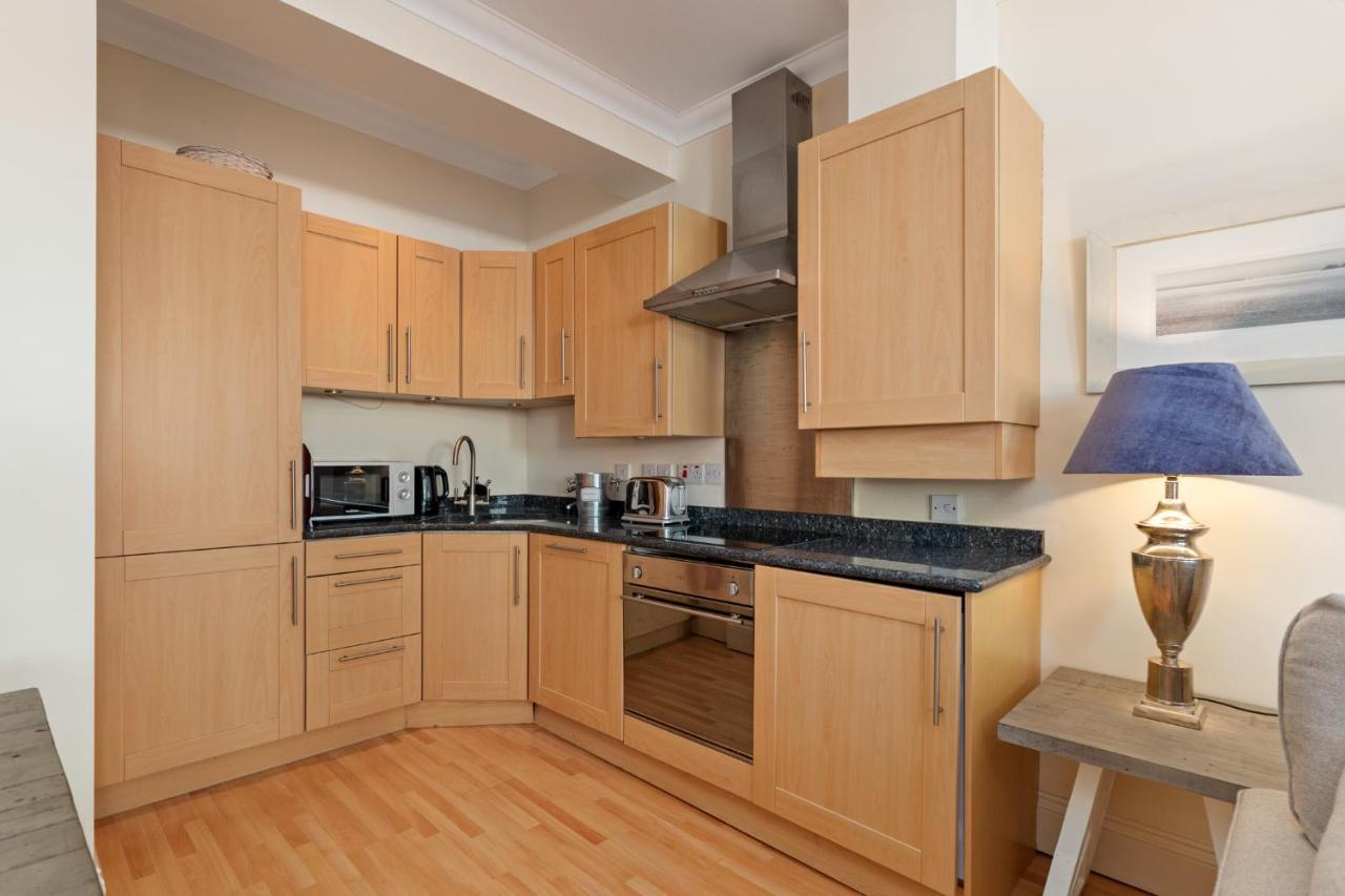 Bryn Y Mor - Tenby Apartment Sea Views Exterior photo